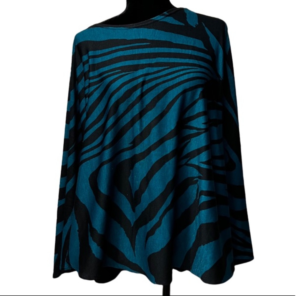 Ivy Chic Poncho Striped Top size 2x